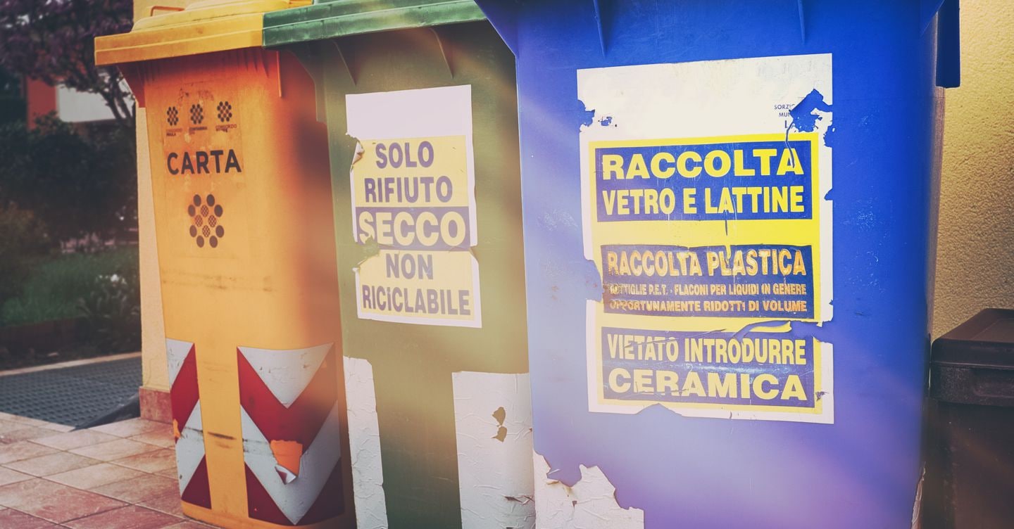 Rifiuti, piccoli centri in vantaggio nella raccolta differenziata