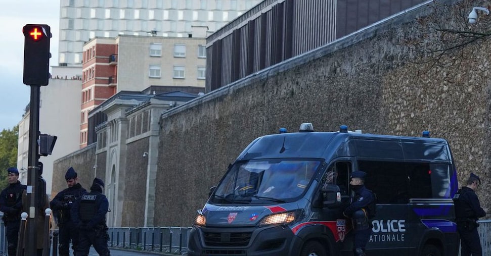 Francia, sparatoria a Trappes: un morto e quattro feriti