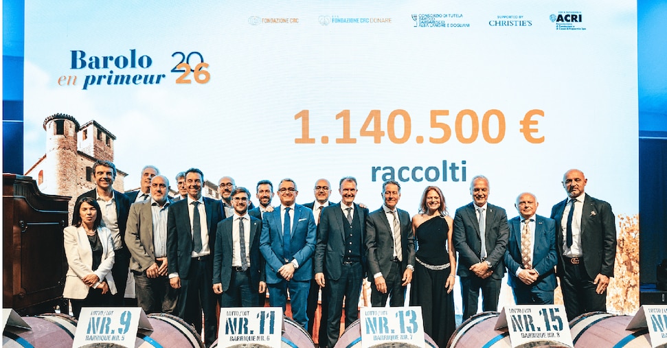 Barolo en primeur, nuovo record: l’asta per benificenza raccoglie 1,14 milioni Barolo en primeur, nuovo record: l’asta per benificenza raccoglie 1,14 milioni