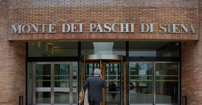 ASSEMBLEA ORDINARIA DEGLI AZIONISTI MPS BANCA MONTE DEI PASCHI DI SIENA MPS, CONSIGLIO STRAORDINARIO SULLE OPERAZIONI DI ACQUISIZIONE IN VISTA DEL VOTO DEGLI AZIONISTI - FOTO ARCHIVIO 7146