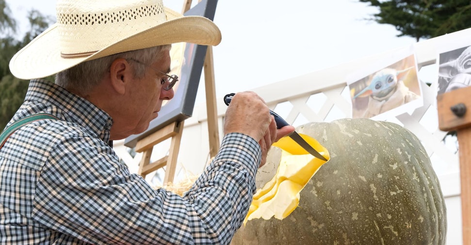 Il «Picasso degli intagliatori di zucche» porta l’arte in una tradizione di Halloween Il «Picasso degli intagliatori di zucche» porta l’arte in una tradizione di Halloween