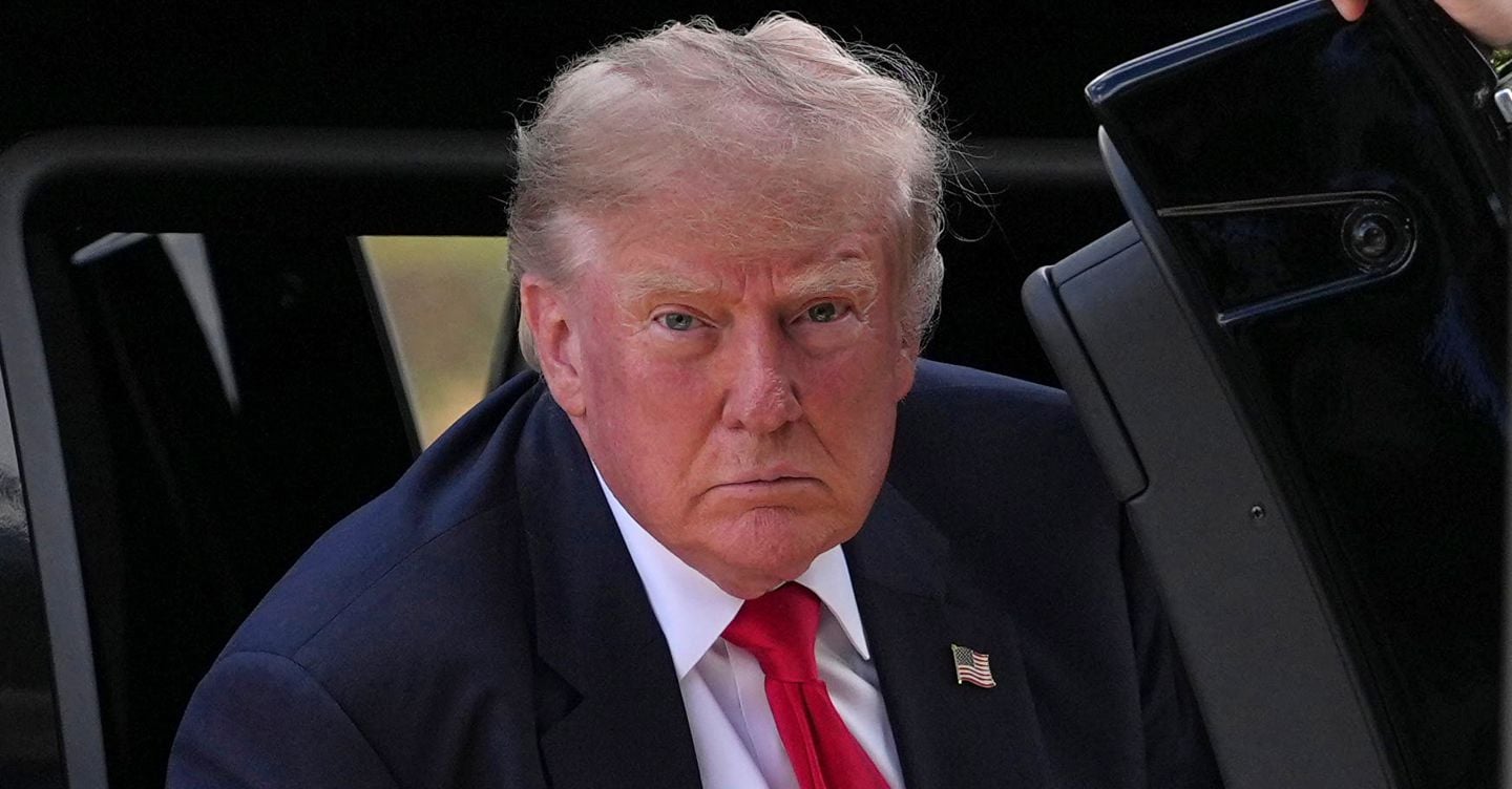 «Cinque donne accusano Trump di abusi sessuali», Dem chiedono procuratore speciale su Epstein