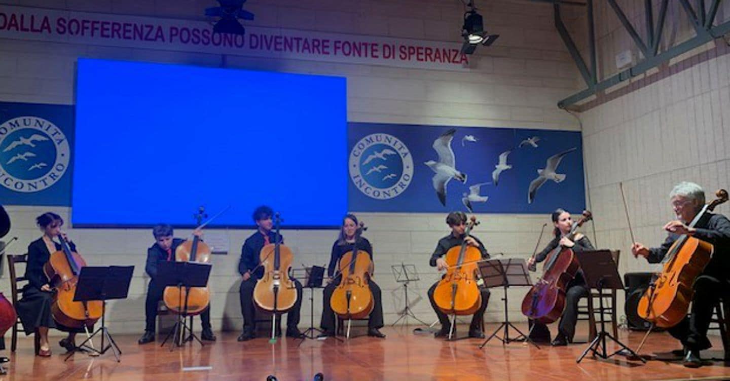 I giovani violoncelli trionfano alla Comunità Incontro. Il 28 si replica in Abi con il Cardinale Ravasi