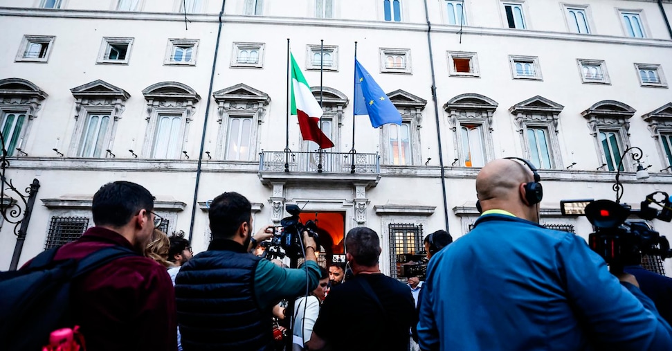 Oggi manovra in Cdm, dal bonus elettrodomestici alla card sanitaria per gli over 75: cosa ci sarà Oggi manovra in Cdm, dal bonus elettrodomestici alla card sanitaria per gli over 75: cosa ci sarà