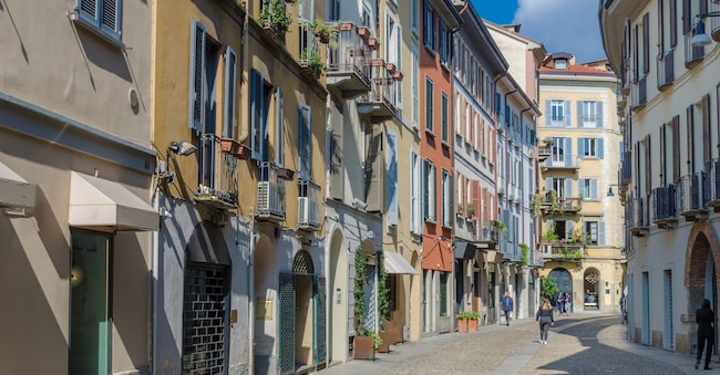 Quartiere di Brera a Milano stock.adobe.com