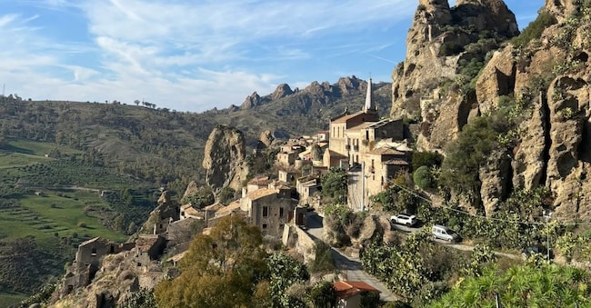 Pentedattilo - Rocca di Santa Lena