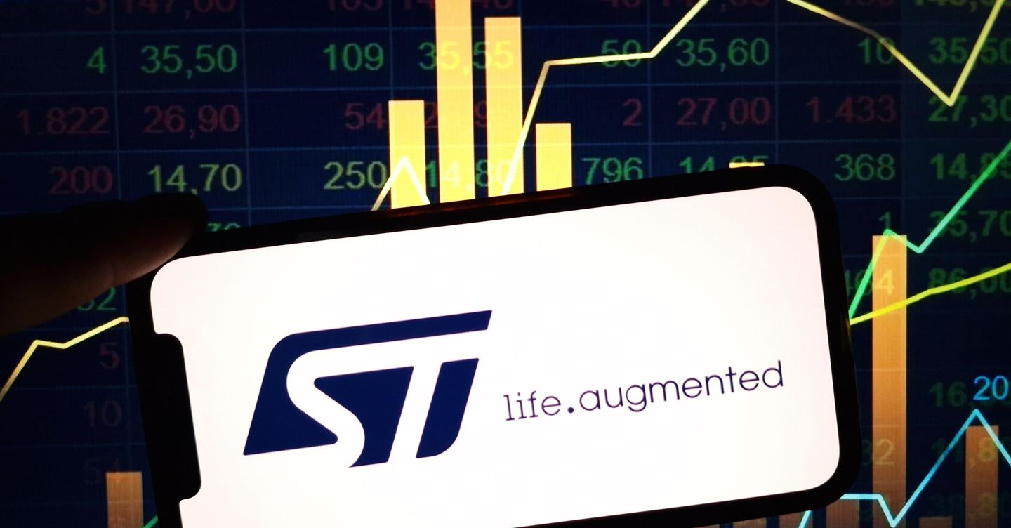 Stm alza le stime sui chip per i data center