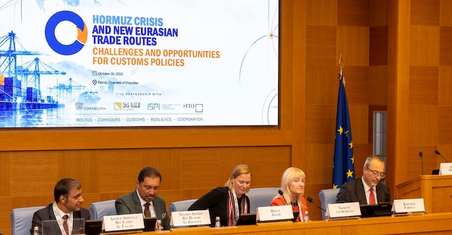 Ospiti dell’evento «Crisi di Hormuz e le nuove rotte del commercio euroasiatico» organizzato dall’Agenzia delle Dogane e dei Monopoli