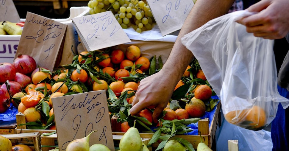 non solo caro carburanti a ottobre rincari record in tecnologia e alimentari freschi ma calano burro e olio da Ilsole24ore.com non solo caro carburanti a ottobre rincari record in tecnologia e alimentari freschi ma calano burro e olio