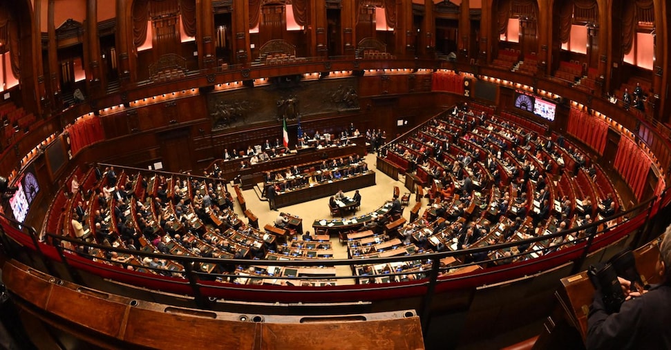 Tassa sui ricchi che lasciano l’Italia. Ecco chi paga e quanto Tassa sui ricchi che lasciano l’Italia. Ecco chi paga e quanto