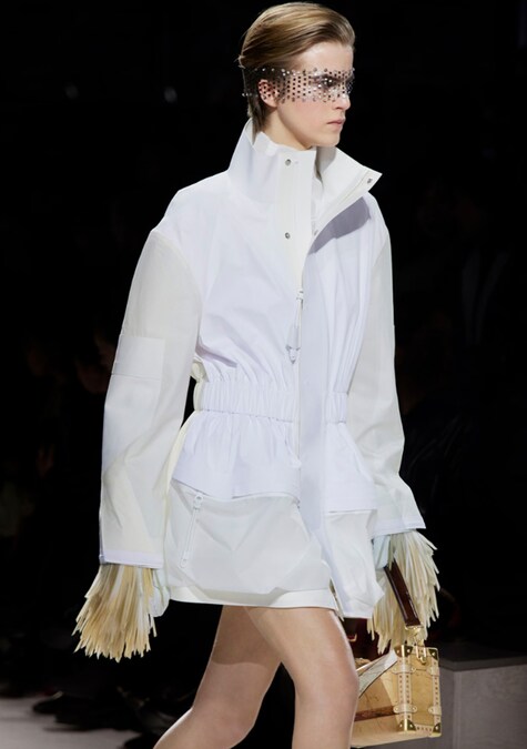 Louis Vuitton. Parka in cotone e nylon con elastico in vita e collo montante.
