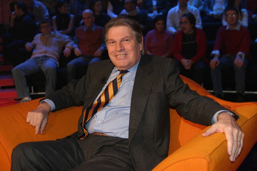 Foto IPP/Oldani Andrea Milano 28/10/2003 Trasmissione TV " La Grande Notte del Lunedi " nella foto il giornalista Salvatore Rino Tommasi (IPP)