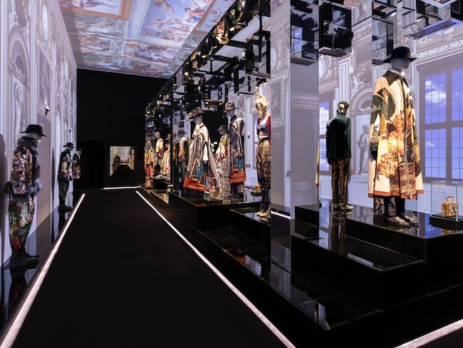 «Du Coeur à la Main», la mostra di Dolce&amp;Gabbana arriva a Parigi