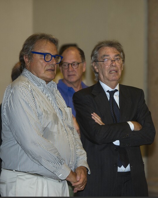 Milano 22 luglio 2015, funerali dello stilista di moda Elio Fiorucci. Nella foto il fotografo Oliviero Toscani con - l'ex presidente del calcio Inter Massimo Moratti (Foto IPP/Mario Romano)