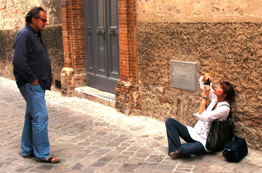 Civitanova Marche 10 luglio 2009. Il fotografo Oliviero Toscani fotografato dalla figlia Lola (Foto IPP/Germano Paoloni)