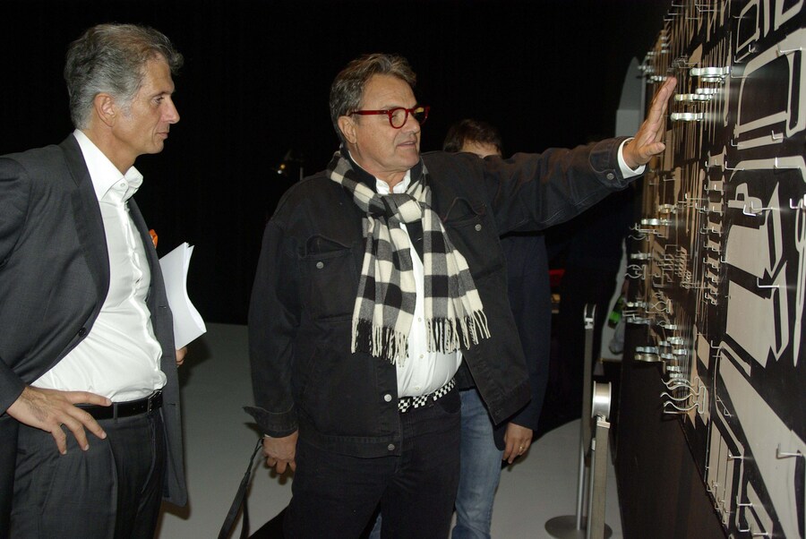 Milano 20 aprile 2009, Massimiliano Finazzer Flory (assessore alla Cultura del Comune di Milano) e Oliviero Toscani (Foto IPP/Marco Becker)