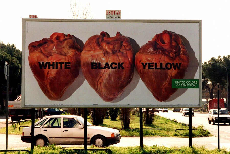Un immagine choc del fotografo Oliviero Toscani che per 18 anni ha collaborato alle campagne pubblicitarie della Benetton. L'autore vuole dimostrare che non c'è differenza tra un cuore di un uomo bianco, nero o giallo, aprile 2000. ARCHIVIO/ ONORATI/ ANSA/CD (ANSA)