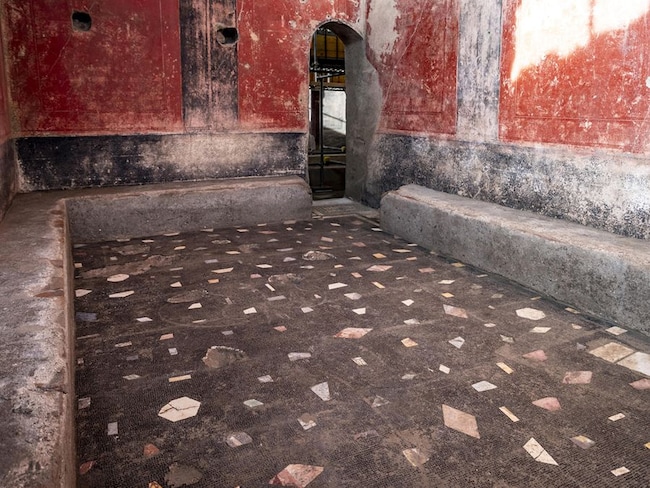 A Pompei scoperte magnifiche terme alla “Satyricon”