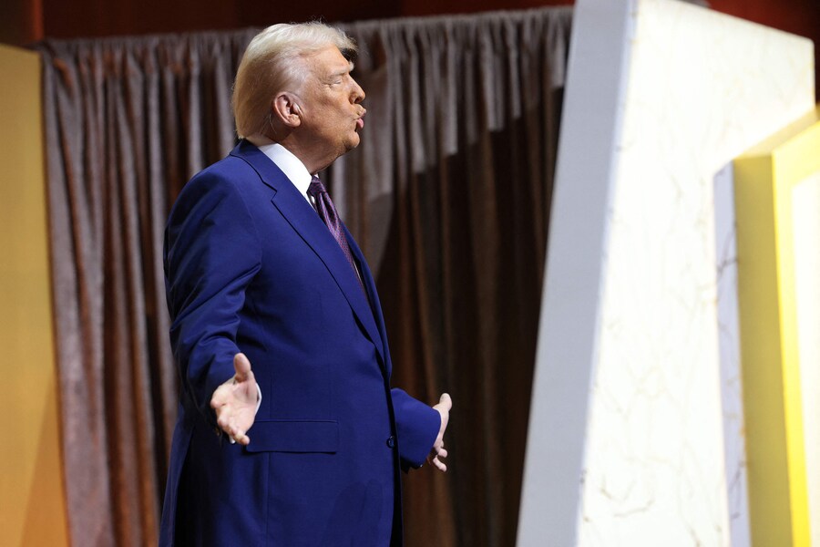 Il presidente degli Stati Uniti Donald Trump parla alla riunione della Republican Governors Association presso il National Building Museum il 20 febbraio 2025 a Washington, DC. Trump ha discusso la sua agenda legislativa. (Getty Images via AFP)