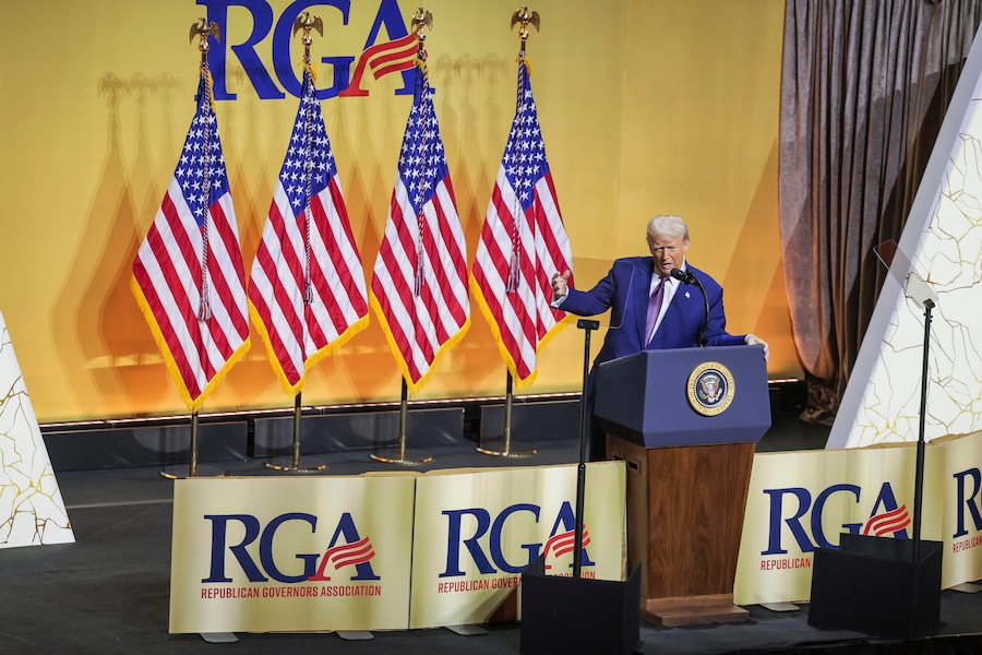 Il presidente degli Stati Uniti Donald J. Trump interviene all’incontro della Republican Governors Association presso il National Building Museum di Washington, DC, USA, il 20 febbraio 2025. (EPA)