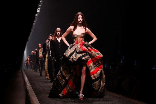 Versace, la collezione per l’AI 25-26