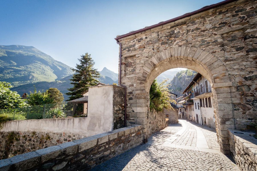 Donnas (AO), Borgo medievale (Comune di Donnas)