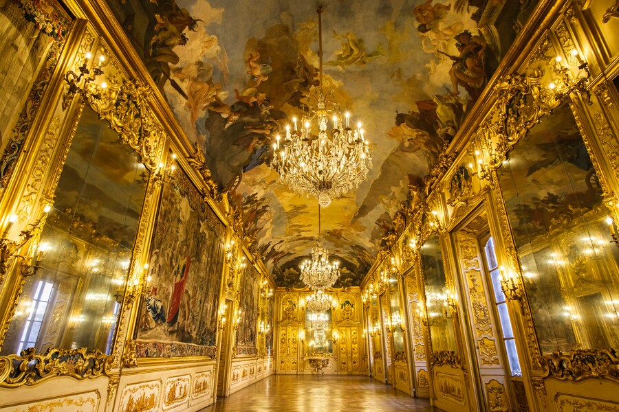 Milano, PALAZZO CLERICI, Galleria del Tiepolo. (Roberto Morelli, FAI)