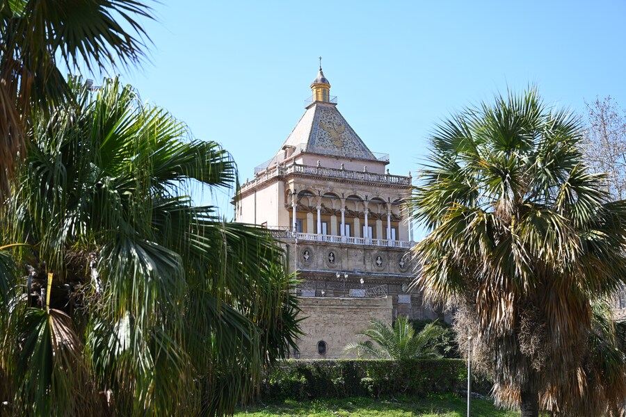Palermo, Scuderie Reali e Porta Nuova. (Comando Militare Esercito Sicilia)
