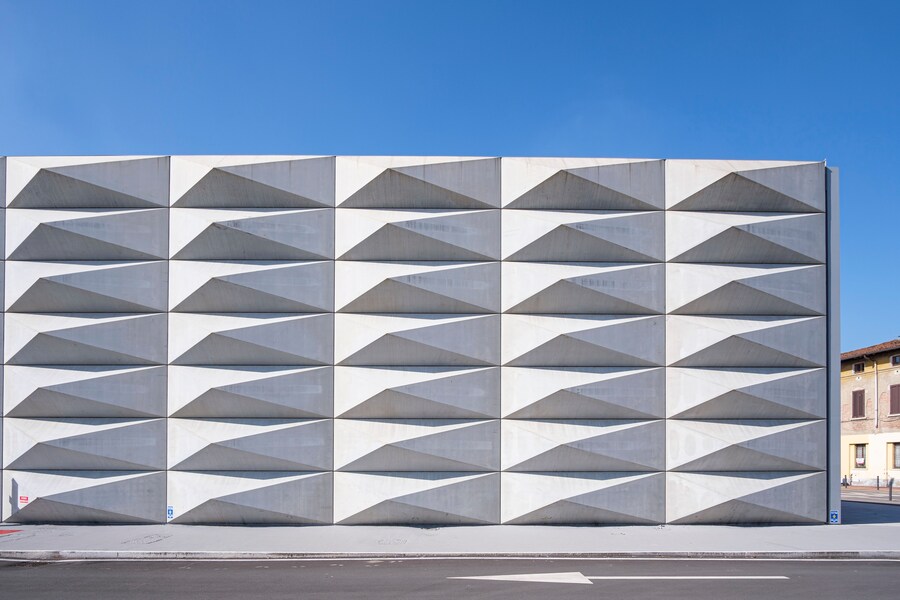 Brescia, Teatro Borsoni_Esterni. (Roberto Morelli , FAI)