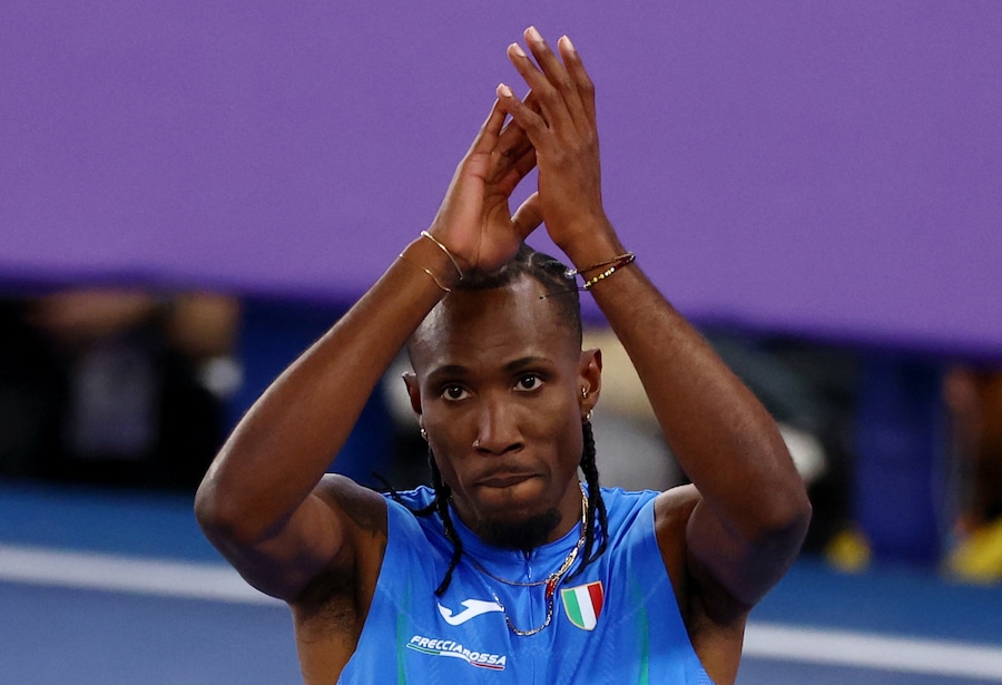 Campionati mondiali di atletica indoor - Nanjing Youth Olympic Sports Park, Nanjing, Cina - 21 marzo 2025 L’italiano Andy Diaz Hernandez reagisce dopo aver vinto l’oro nel salto triplo maschile (REUTERS/Issei Kato) (REUTERS)