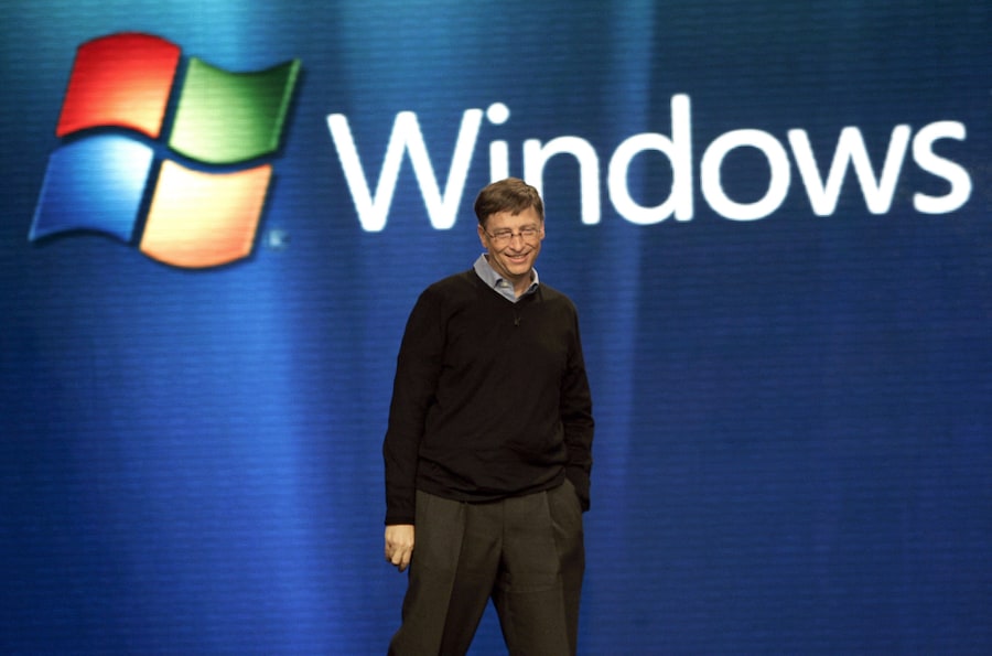 Microsoft founder Bill Gates speaks during the press conference at the Microsoft Windows Vista operating system launch 29 January 2007 in New York. The new Windows Vista will be available to consumers 30 January. (Photo by TIMOTHY A. CLARY / AFP) (AFP)