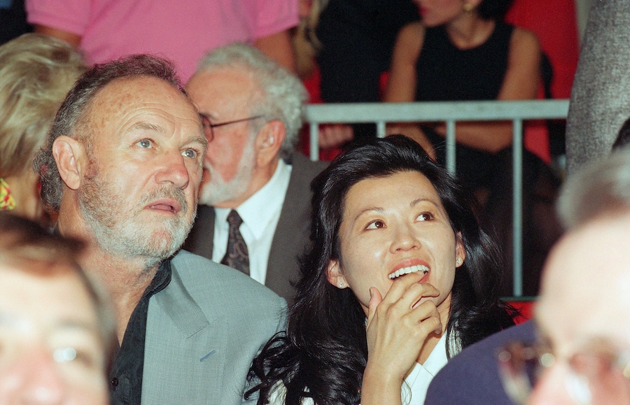 Gene Hackman e la moglie Betsy Arakawa. 1993 (AP)