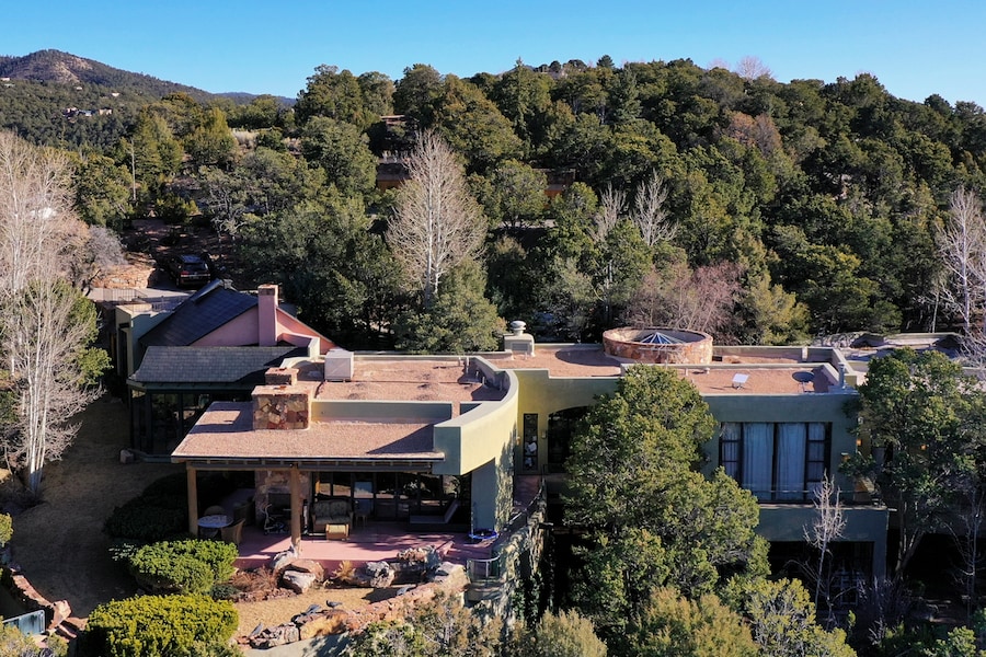 La casa di Gene Hackman e sua moglie Betsy Arakawa a Santa Fe. (AP)