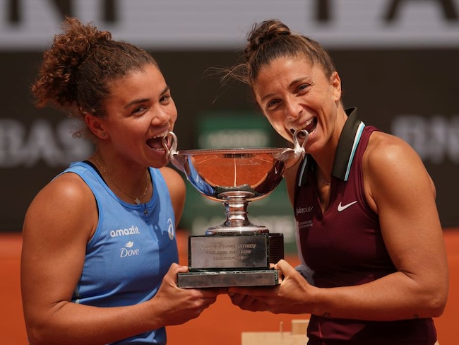 Sara Errani e Jasmine Paolini trionfano a Parigi