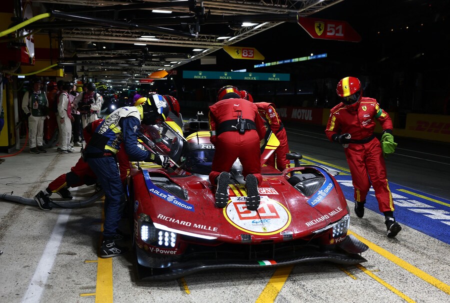 The 24 Hours of Le Mans - Circuit de la Sarthe, Le Mans, France - June 15, 2025 AF Corse's Robert Kubica, Yifei Ye and Philip Hanson during the 24 Hours of Le Mans REUTERS/Stephane Mahe (REUTERS)