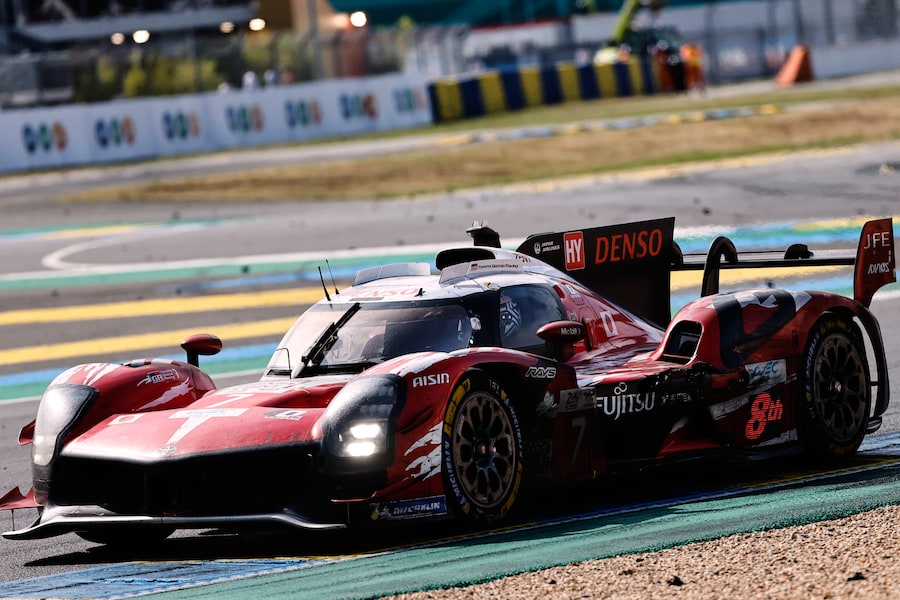 Toyota Gazoo Racing car (starting no. 7) a Toyota GR010 Hybrid with Mike Conway of Great Britain, Kamui Kobayashi of Japan and Nyck de Vries of the Netherlands races during the 24-hour Le Mans endurance race, Sunday June 15, 2025 in Le Mans, western France. (AP Photo/Jeremias Gonzalez) Associated Press/LaPresse (APS)