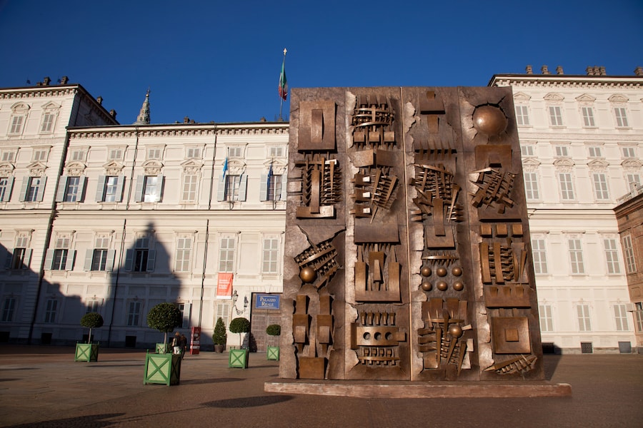 Scultura a Palazzo Reale, Torino (Alamy Stock Photo)