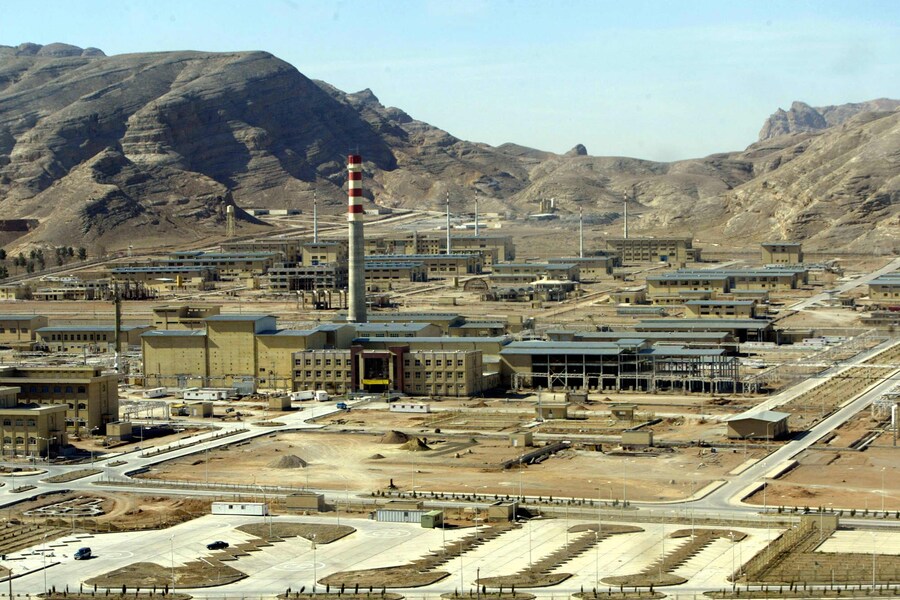 Una veduta della centrale nucleare di Isfahan (UCF), a sud di Teheran, il 30 marzo 2005. (AFP)