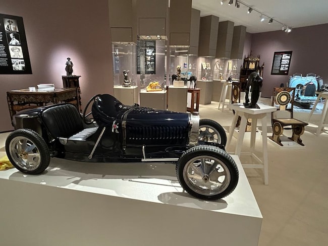 “The brilliant Bugattis”, la creatività dei Bugatti in mostra a Londra