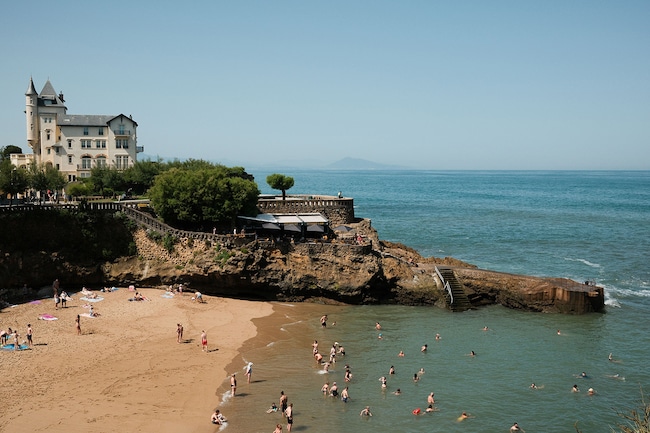 Vento, mare e stile sulle spiagge di Biarrizt
