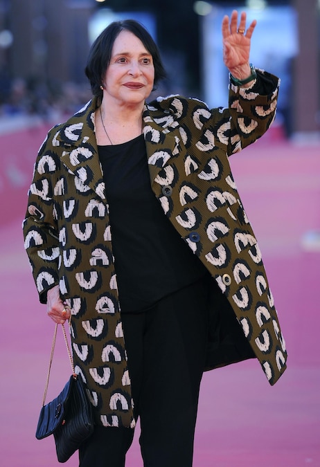 L’attrice italiana Adriana Asti arriva sul red carpet dopo aver ricevuto lo StarLight Cinema Award alla decima edizione del Festival Internazionale del Cinema di Roma, a Roma 24 October 2015. ANSA/GIORGIO ONORATI (ANSA)