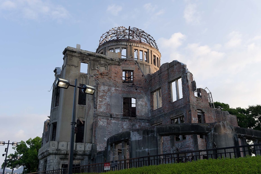 La Cupola della bomba, pur essendo molto vicina al punto ove è scoppiata l’atomica, è l’unico edificio rimasto in piedi nel raggio di diverse centinaia di metri. ((Copyright: Franco Sarcina))