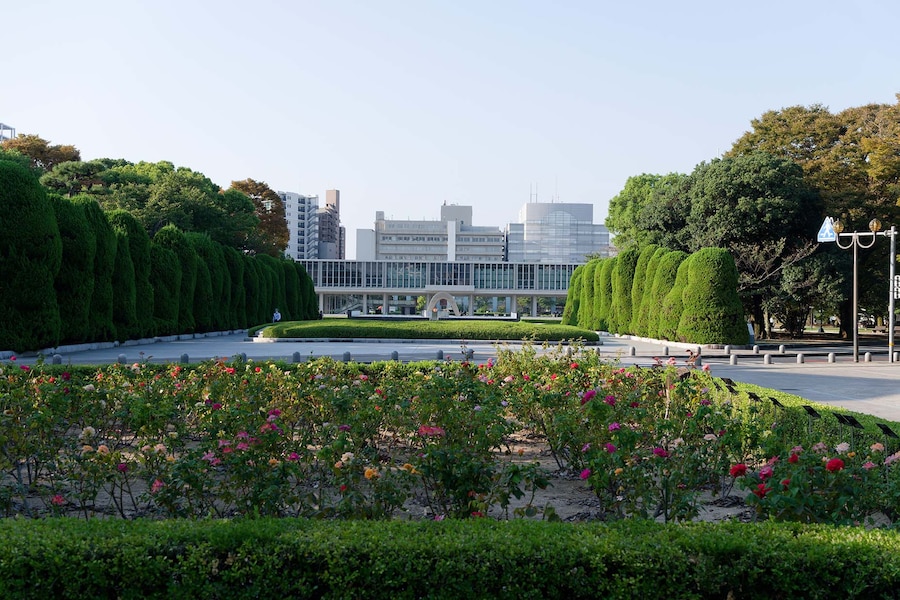 Vista del Parco della pace di Hiroshima con in fondo il Museo. ((Copyright: Franco Sarcina))