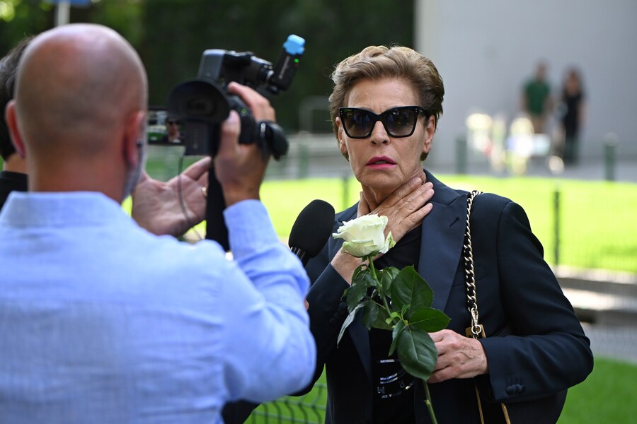 Ex top-model Antonia Dell'Atte (APN)
