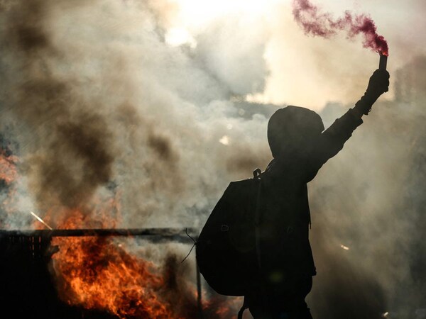 In Francia le proteste dei “Bloquons Tout”