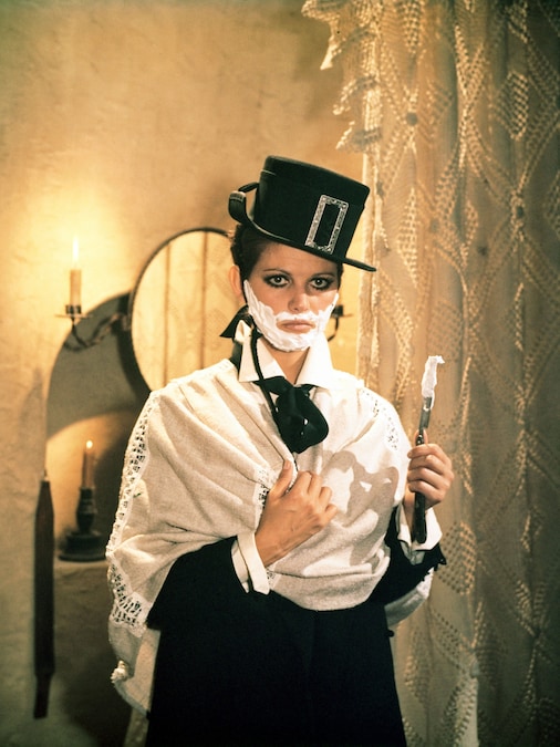 foto IPP/zumapress immagini di scena del film Le avventure di Gerard - 1970 nella foto Claudia Cardinale WARNING AVAILABLE ONLY FOR ITALIAN MARKET è morta l' attrice Claudia Cardinale (16878)