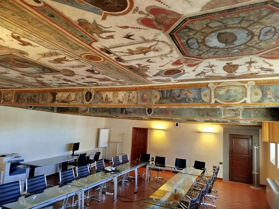 Firenze, Palazzo Pazzi, Sala pompeiana, foto Delegazione FAI di Firenze