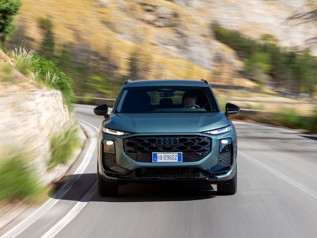 Audi Q3, tutte le foto della terza generazione