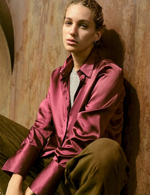 Xacus. Camicia in raso di seta con doppio polso