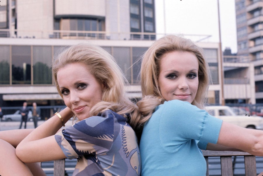 Londra anni 60, nella foto le gemelle Alice ed Ellen Kessler (Italy Photo Press)